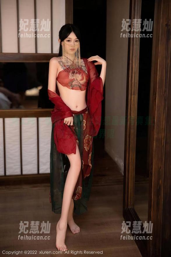 秀人网-桃桃子 秀人网 - 桃桃子的蕾丝幻想最新写真集:敢于探索的界限