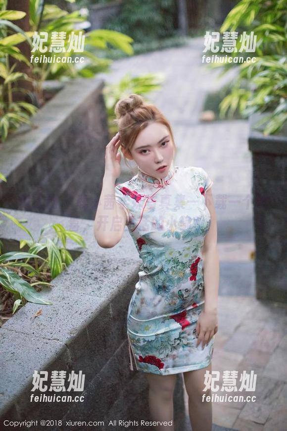 秀人网-鹿小茜 秀人网 - 鹿小茜学妹写真集—下载一个惊喜,开启生活的小确幸!