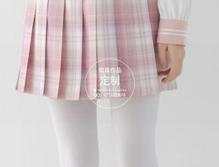 紧急企划 – 高清小恩，图中女神轻轻回头，像是在偷偷召唤你。