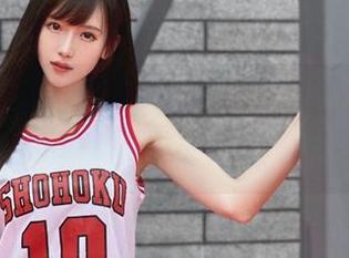 无法抗拒的萌，腐团儿Ikaros奶牛写真免费下载，来一波心动！