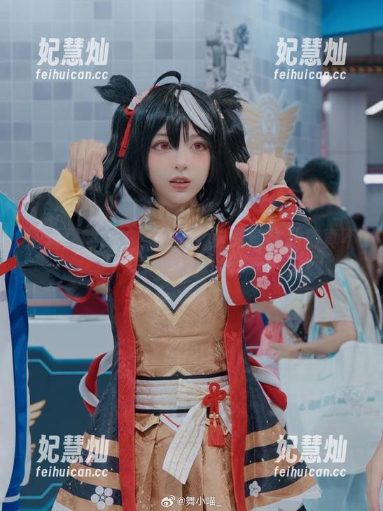 舞小喵 浴缸里的奇妙舞小喵:这高清作品集真不是来认真的!