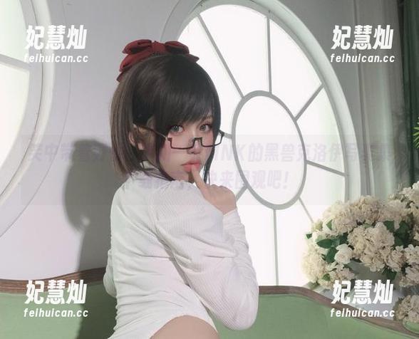 芊川一笑MNK 笑中带着野性:芊川一笑MNK的黑兽克洛伊写真集下载指南,快来围观吧!