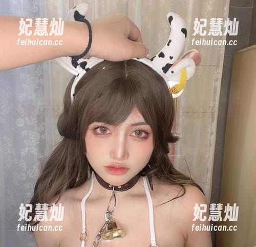 芊川一笑MNK 殊途同归:下载芊川一笑MNK的办公室写真,收获更大惊喜