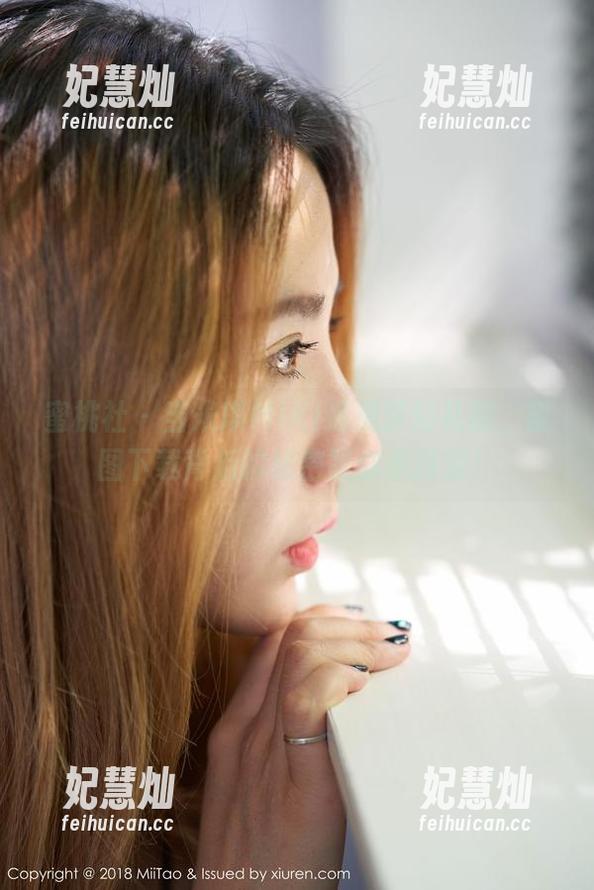蜜桃社-米琪MIKI 蜜桃社 - 当米琪MIKI遇见梦幻礼服,套图下载背后的秘密等你来探索!