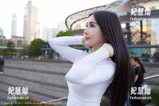 蜜桃社-露西Lucy 蜜桃社 - 教室里的露西Lucy,悄悄展开她的美图图集,悸动渐生
