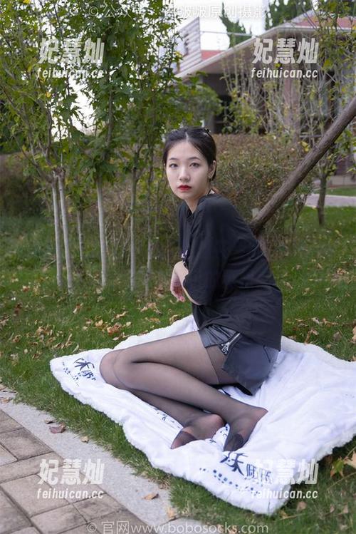 袜啵啵-小甜豆 袜啵啵 - 小甜豆的厚黑丝花絮版,无圣光只为你解锁图包的真相!