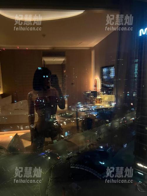 詹詹 微密圈 - 不油亮不詹詹:这位博主的写真资源你绝对不想错过