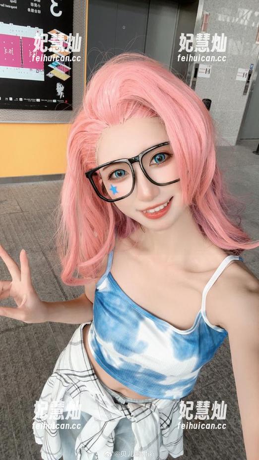 贝儿酱Miki 一探究竟!贝儿酱Miki的免费旅拍图册,明明可以更色!