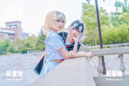 这个泡泡就是逊啦 这个泡泡就是逊啦的双人绘卷——高清作品集,揭开生活的小秘密!