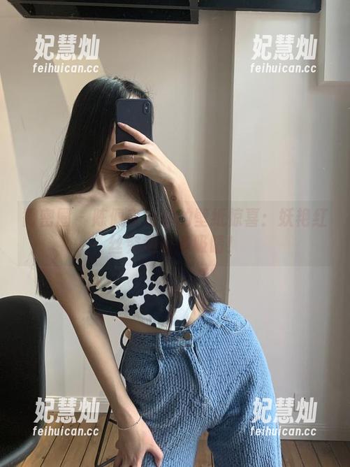 陈佩奇 微密圈 - 陈佩奇给你的壁纸惊喜:妖艳红丝究竟有多吸睛!