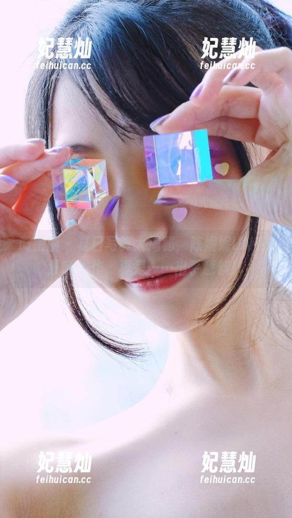 微密圈 - 夏日写真大揭秘，陈妮妮UNI的最新力作，真是……出乎意料！