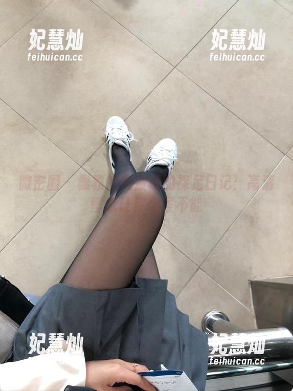 雅雅的气质呀 微密圈 - 雅雅的气质呀的裸足日记:高清壁纸让你欲罢不能