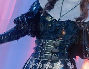 当鹿八岁baby化身海洋女神：死库水写真图包，一千种夏日幻想